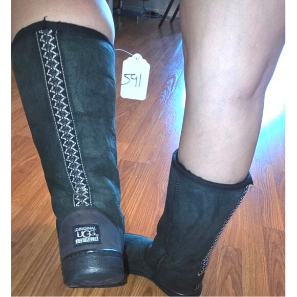 UGG Ultra Tall Braid Black Boots - Women's Size 8/Men's 7 - Picture 1 of 7